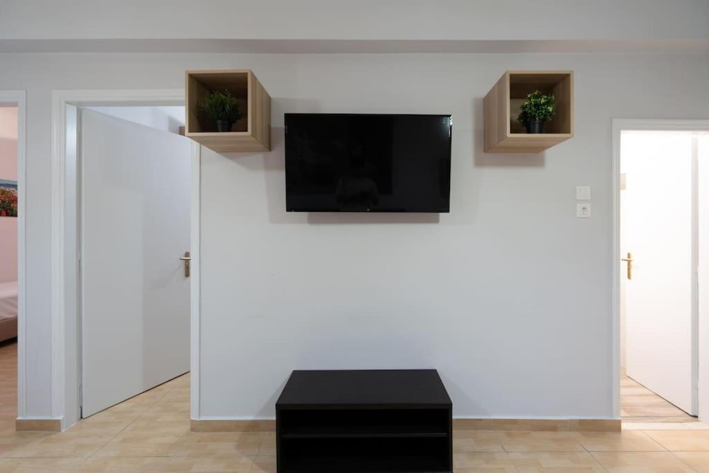 Apartmán Metaxourgio 2Nd Floor Atény Exteriér fotografie
