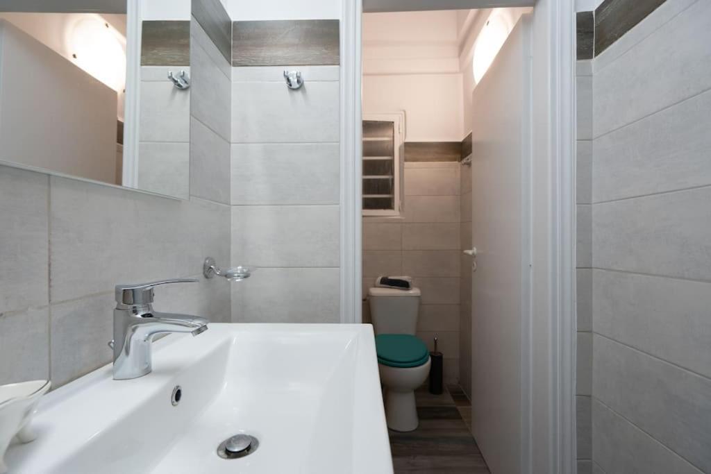 Apartmán Metaxourgio 2Nd Floor Atény Exteriér fotografie